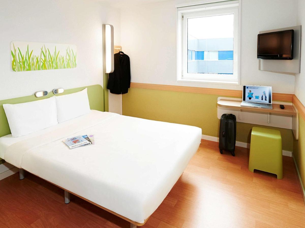 Ibis Budget Lyon Caluire Cite Internationale Экстерьер фото